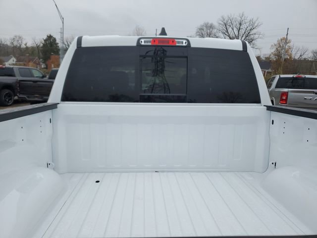 New 2026 RAM 1500 4x4 Crew Cab image 5