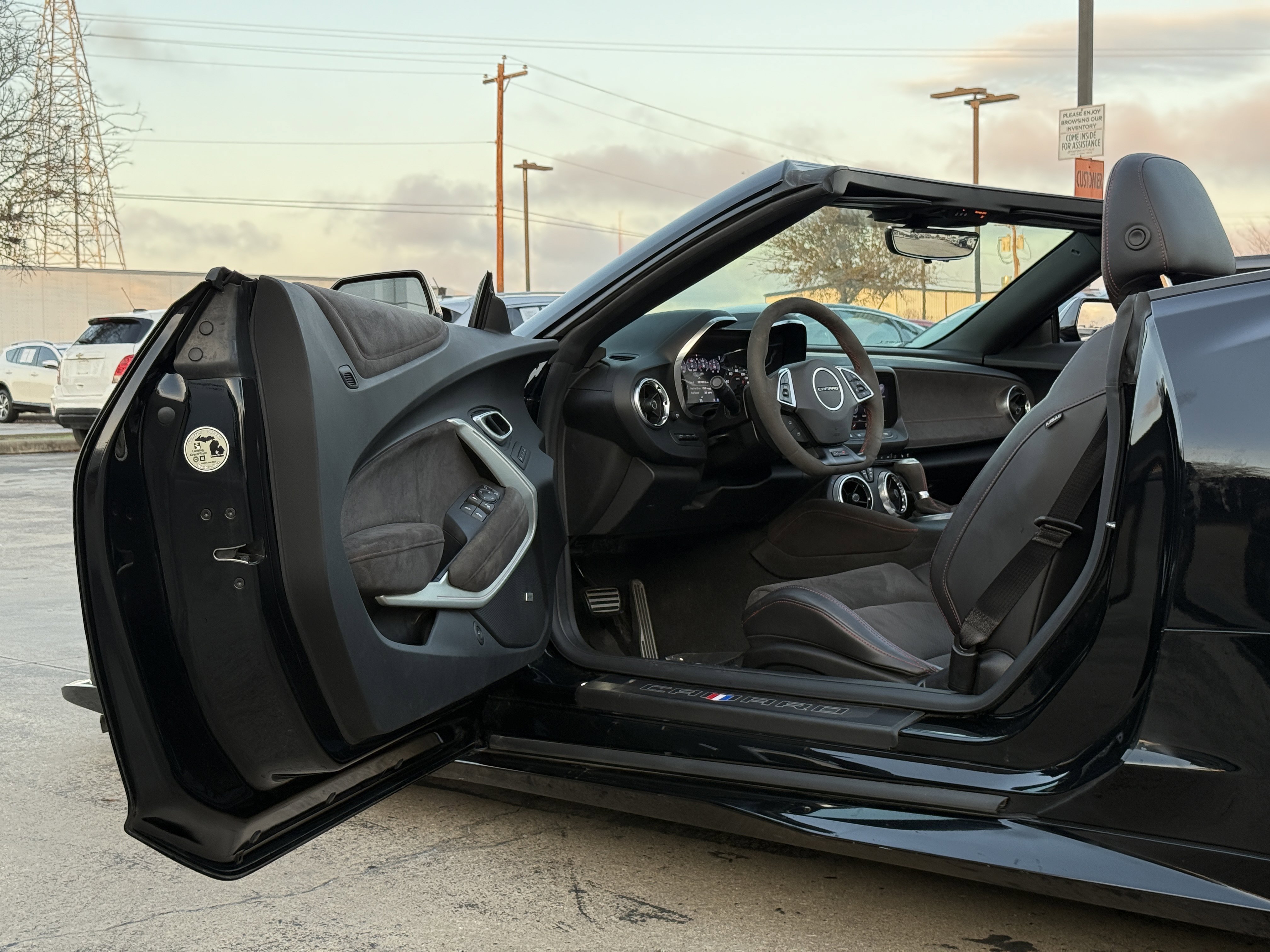 Used 2022 Chevrolet Camaro ZL1 image 18