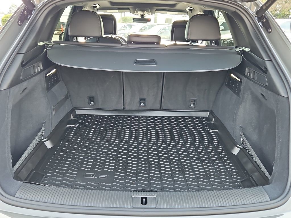 Certified 2023 Audi Q5 2.0T Premium w/ Convenience Package image 17