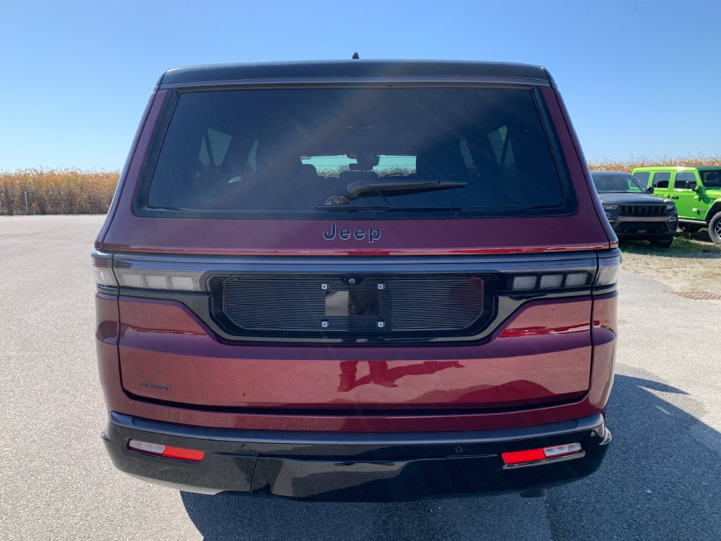 Used 2026 Jeep Grand Wagoneer L Summit w/ Rear Seat Video Group I AWD/4WD image 13