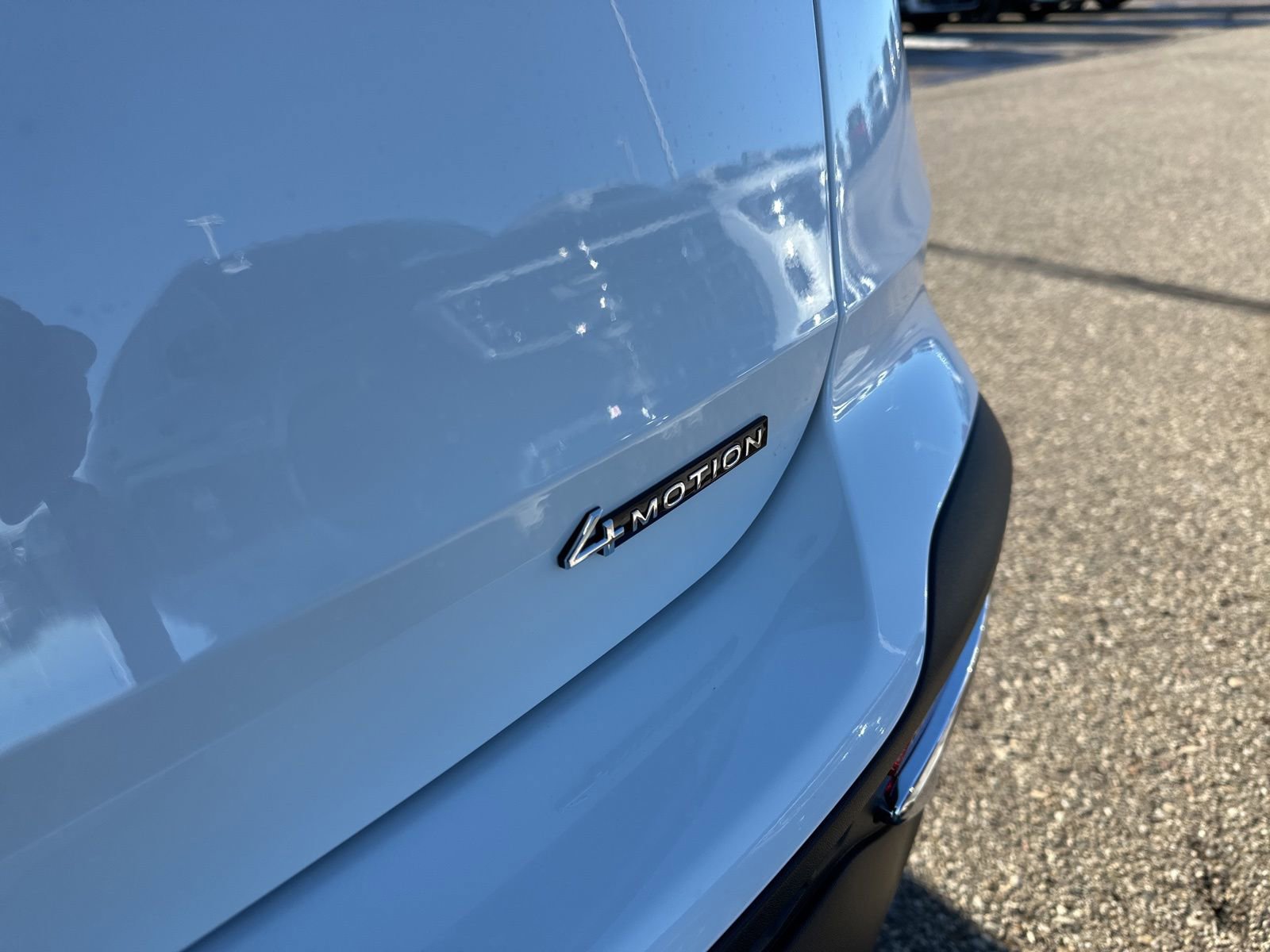 New 2026 Volkswagen Taos SE image 12