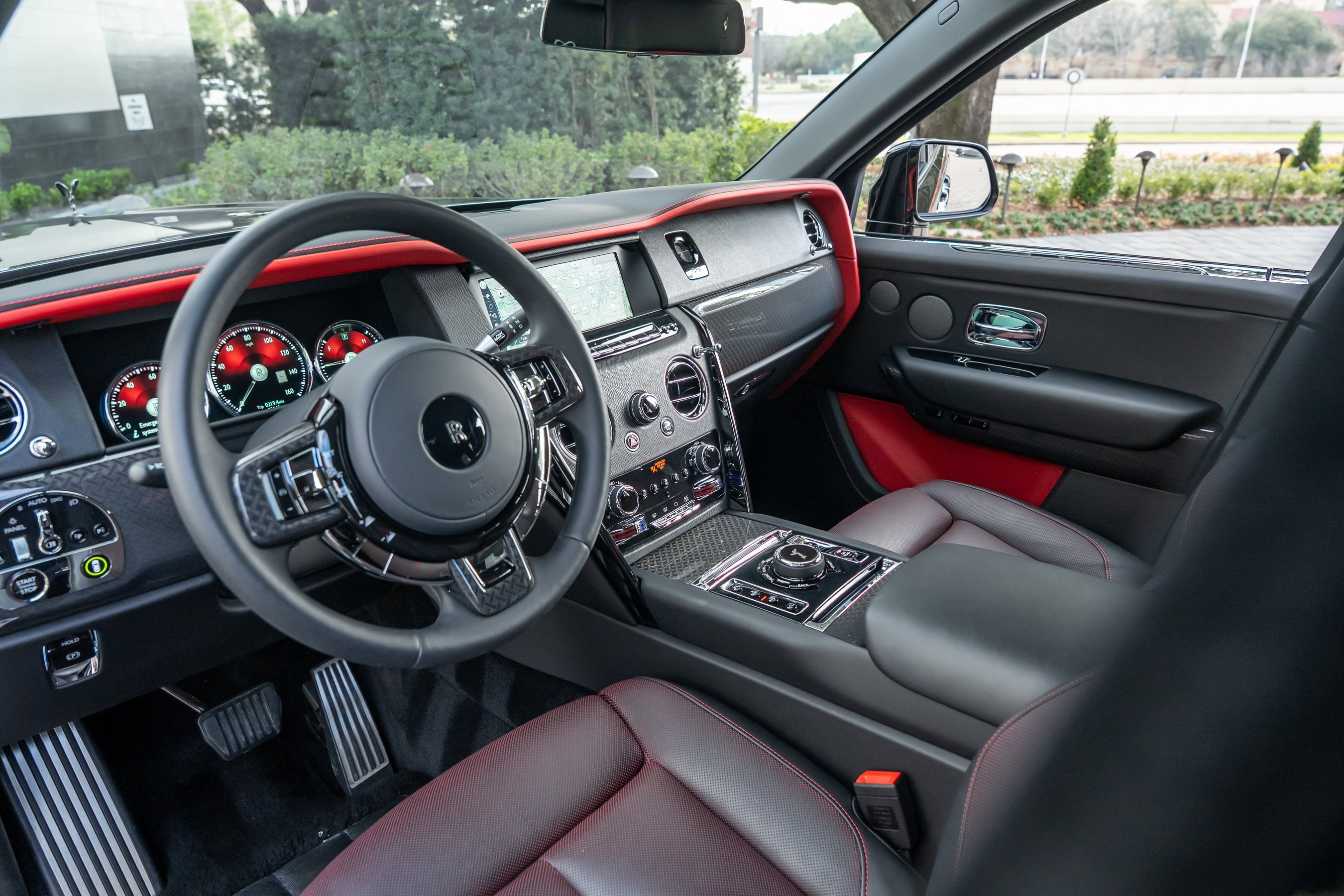 Certified 2024 Rolls-Royce Cullinan Black Badge image 29