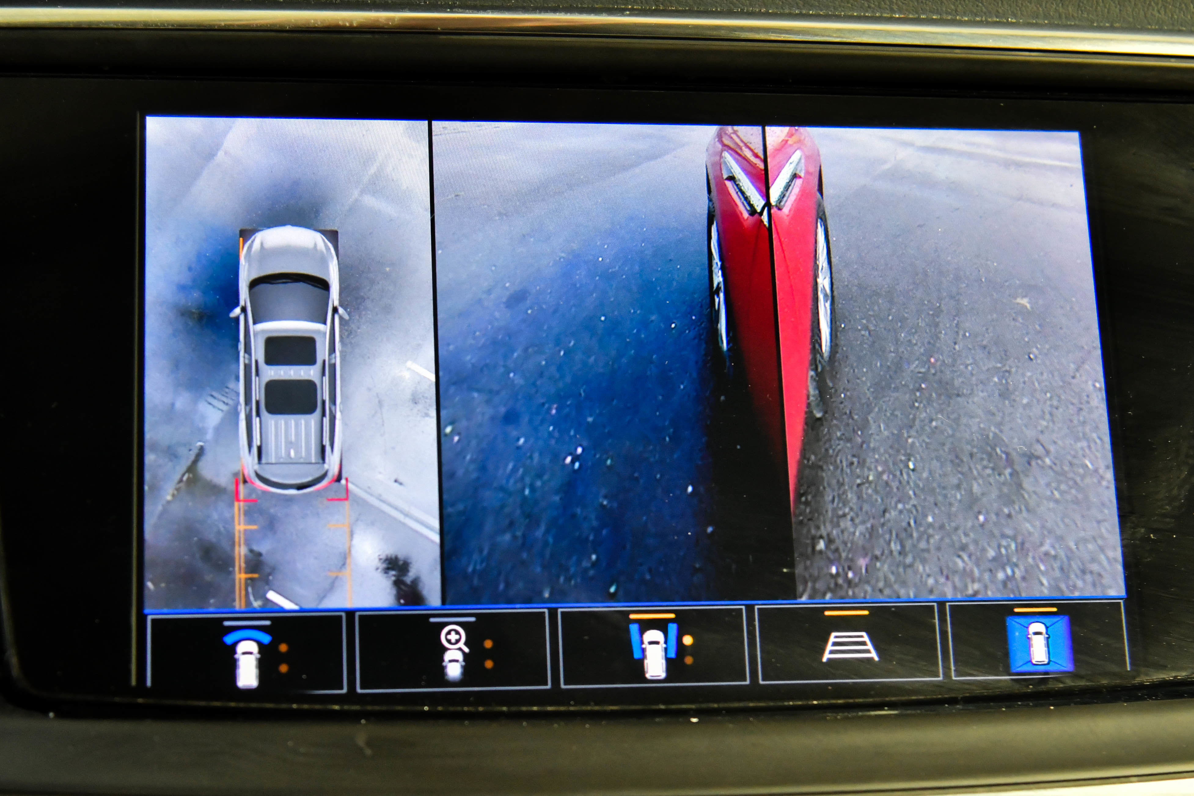 Used 2024 Buick Enclave Premium image 25