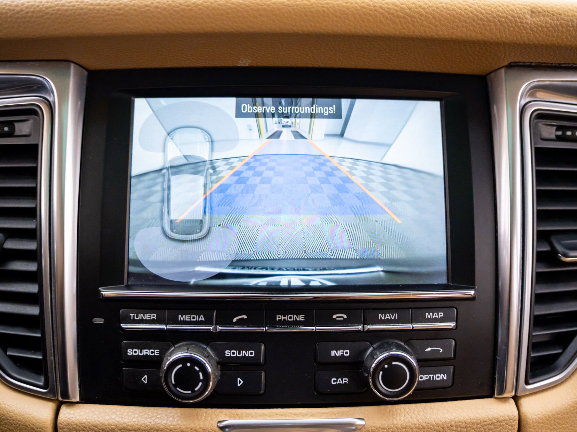 Used 2015 Porsche Macan S image 23