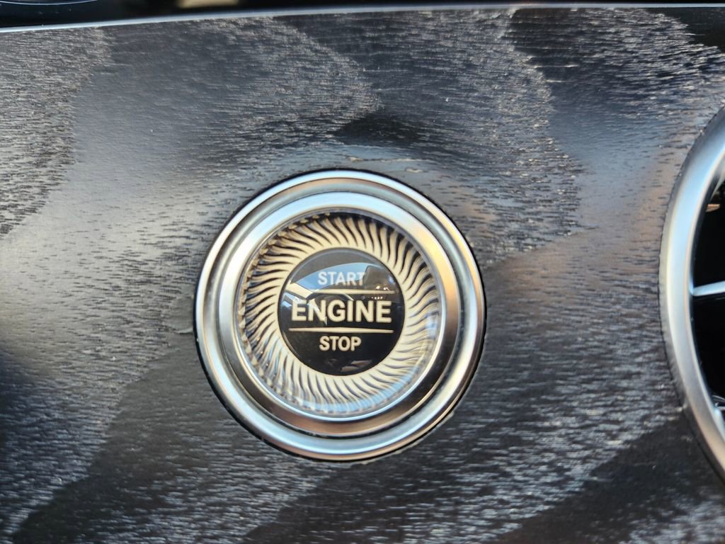 Used 2018 Mercedes-Benz E 300 E 300 image 28