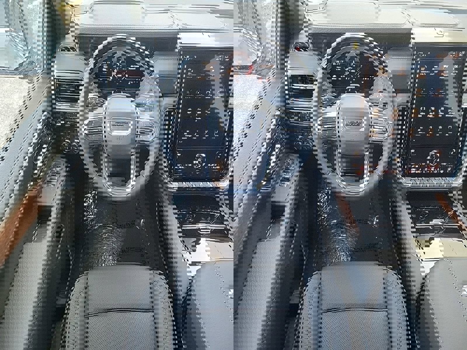 New 2026 GMC Yukon Denali image 14