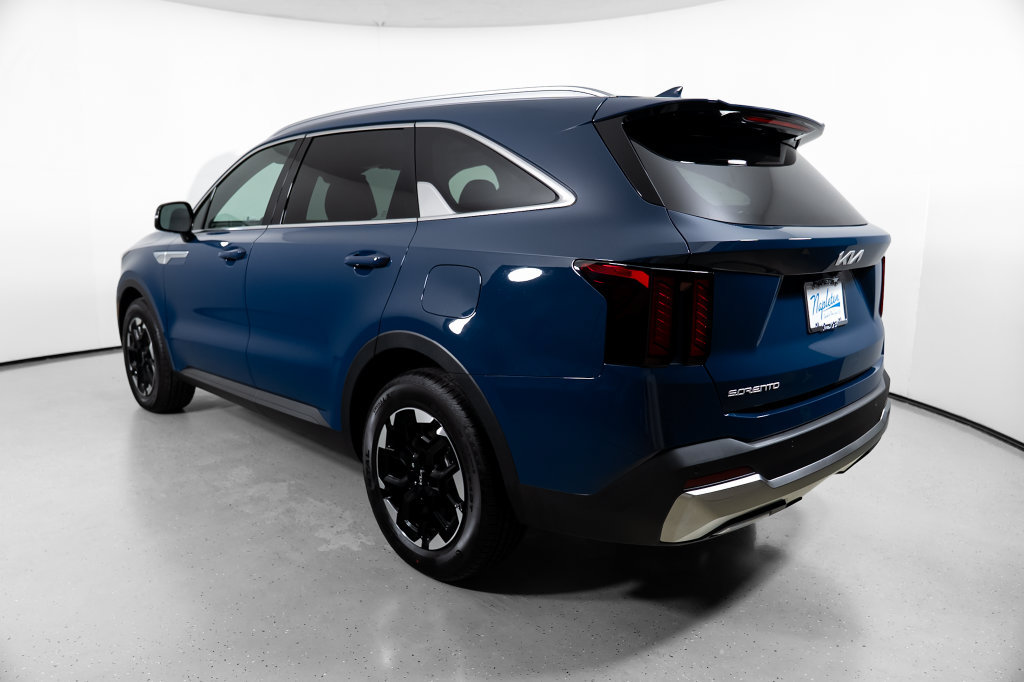 New 2026 Kia Sorento S w/ S Panoramic Sunroof Package FWD image 10