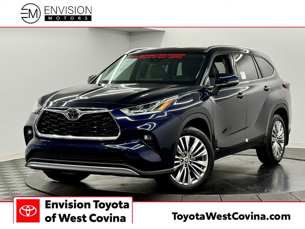 Used 2026 Toyota Highlander Platinum AWD/4WD image 1