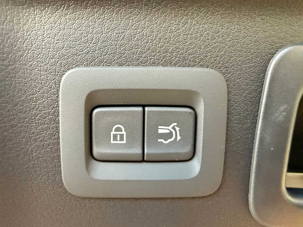 New 2025 MAZDA CX-90 Plug-In Hybrid w/ Preferred image 33