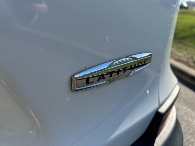 Used 2020 Jeep Cherokee Latitude w/ Cold Weather Group image 43