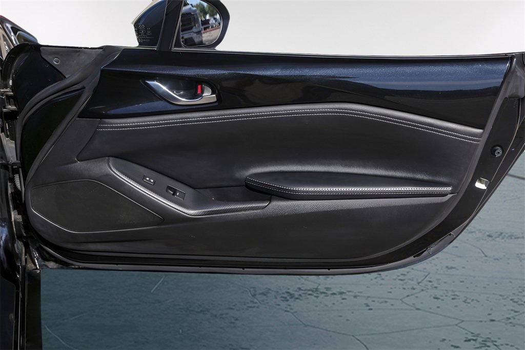 Used 2021 MAZDA MX-5 Miata RF Grand Touring image 26