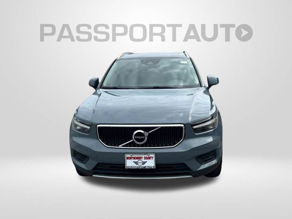 Used 2020 Volvo XC40 T5 Momentum w/ Protection Package Premier AWD/4WD image 2