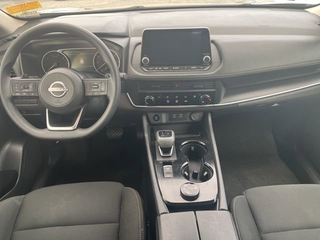 Used 2024 Nissan Rogue S image 8