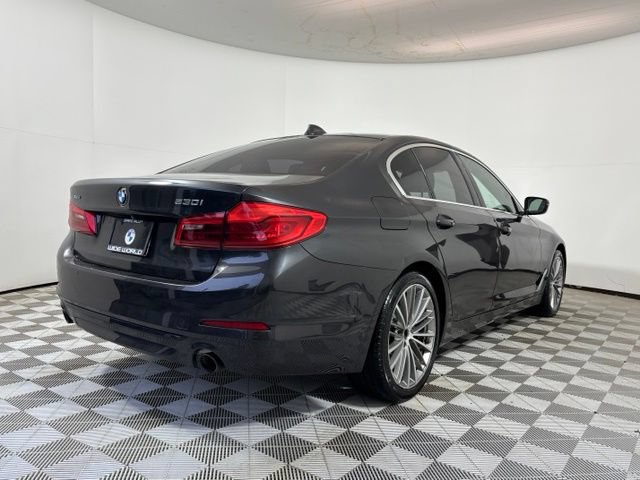 Used 2020 BMW 530i xDrive w/ Premium Package AWD/4WD image 7
