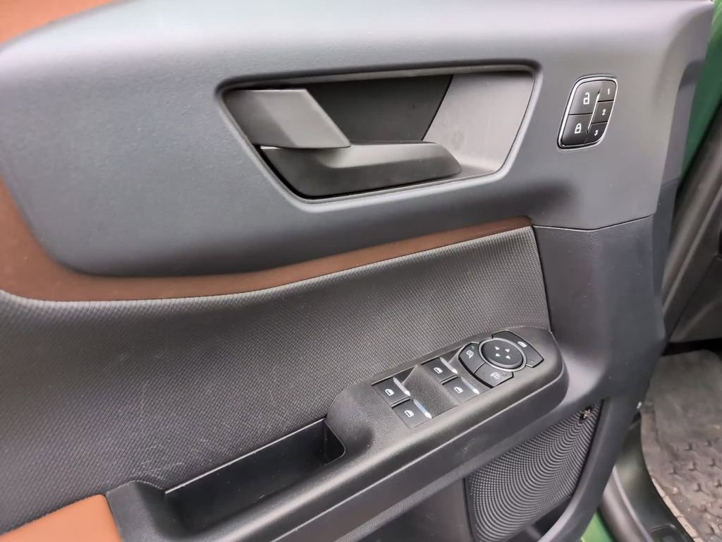 Used 2024 Ford Bronco Sport Outer Banks w/ Tech Package image 16