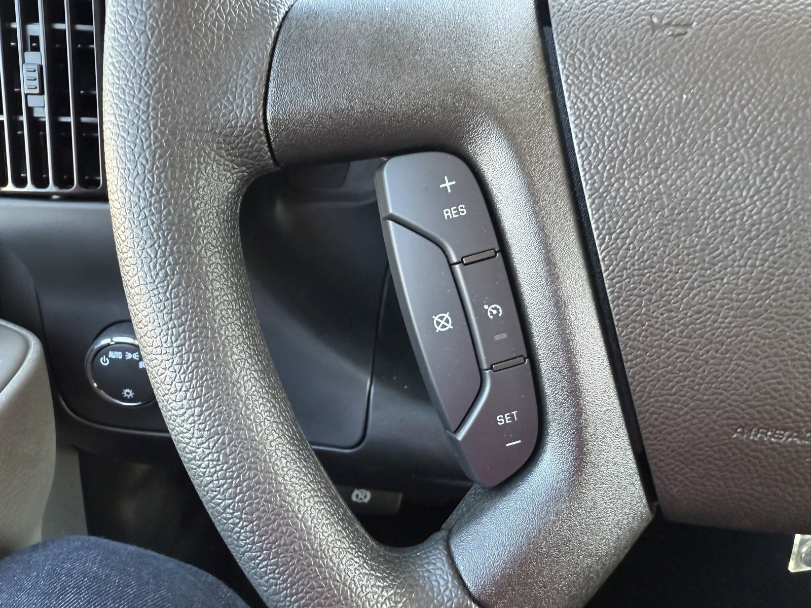 New 2025 Chevrolet Express 2500 w/ Driver Convenience Package image 23