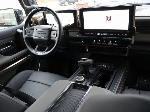 Certified 2025 GMC Hummer EV 2X image 17