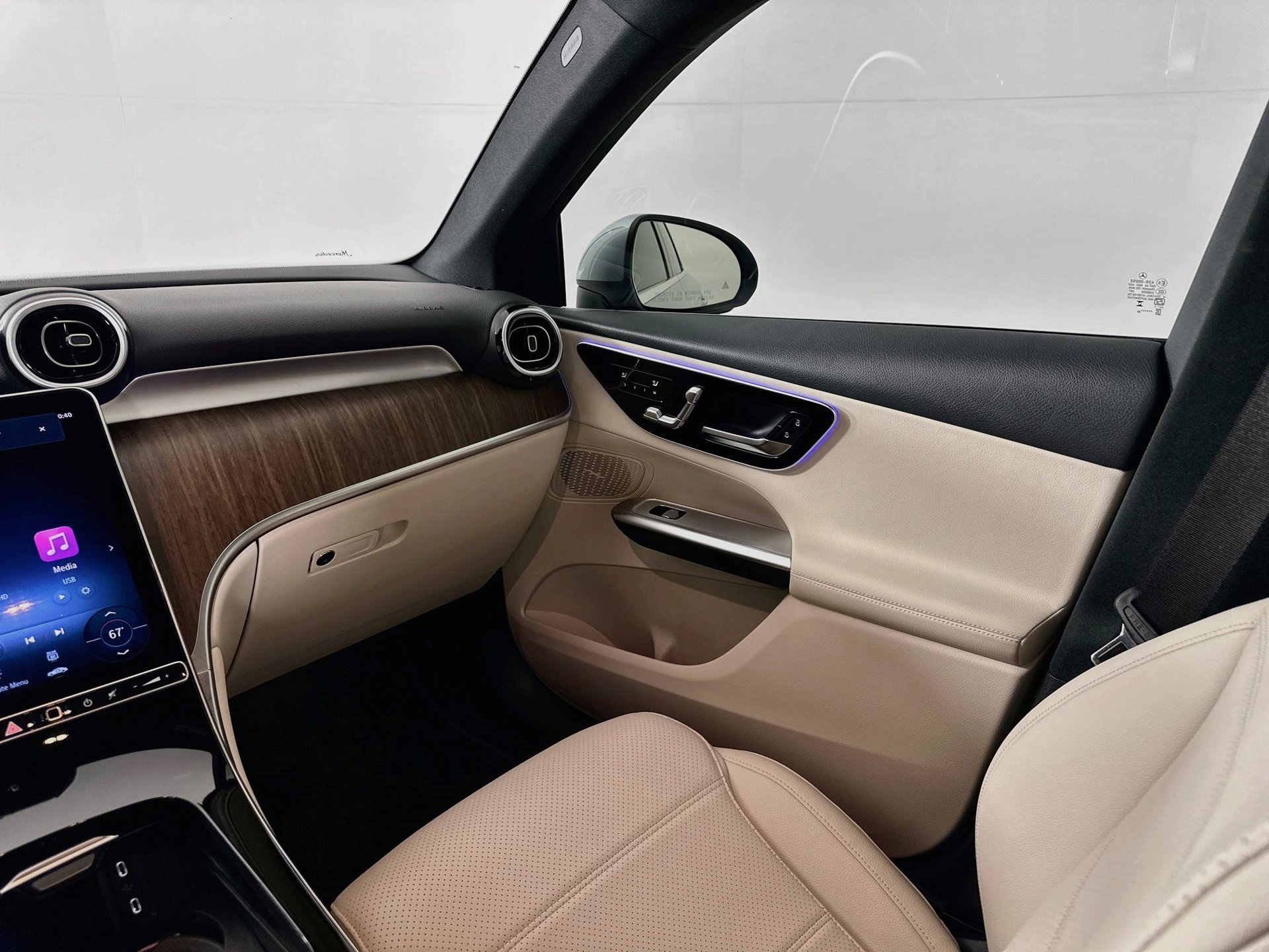 Used 2026 Mercedes-Benz GLC 300 image 25