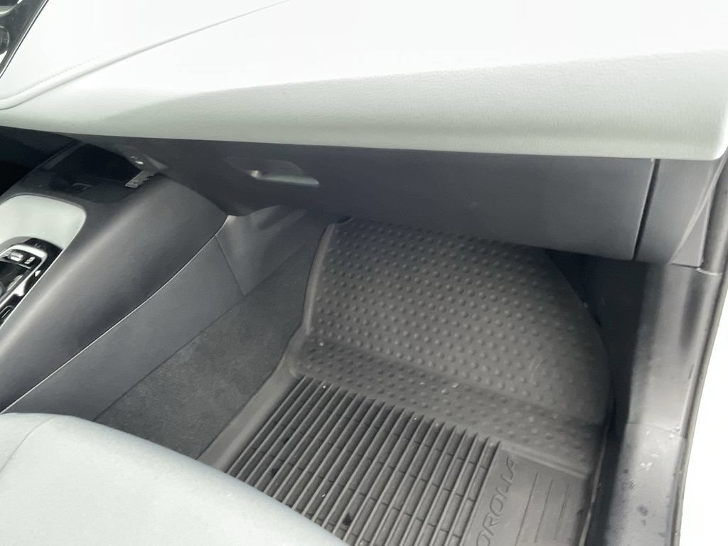 Used 2025 Toyota Corolla FX w/ Convenience Package FWD image 32