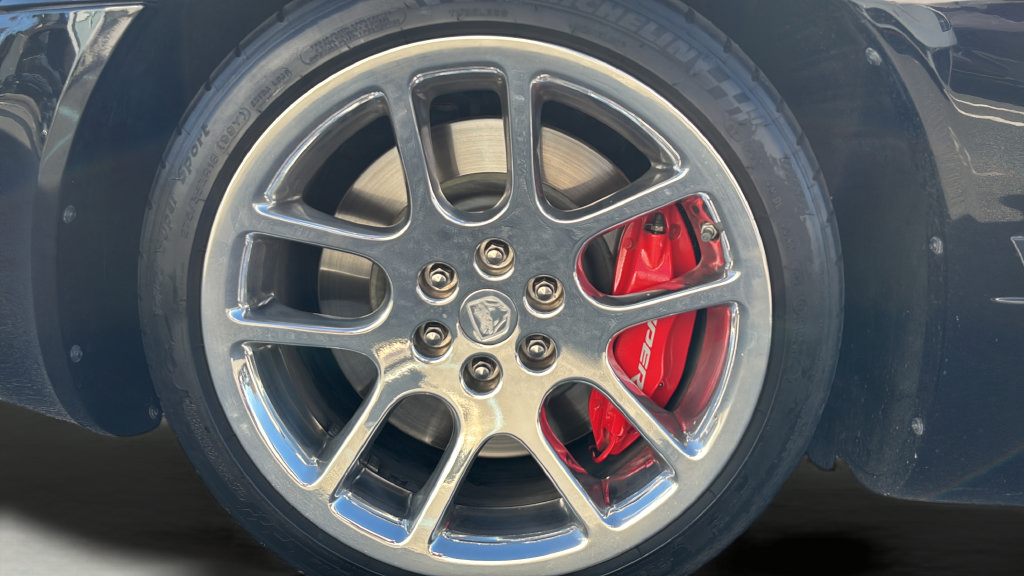 Used 2005 Dodge Viper SRT-10 RWD image 5