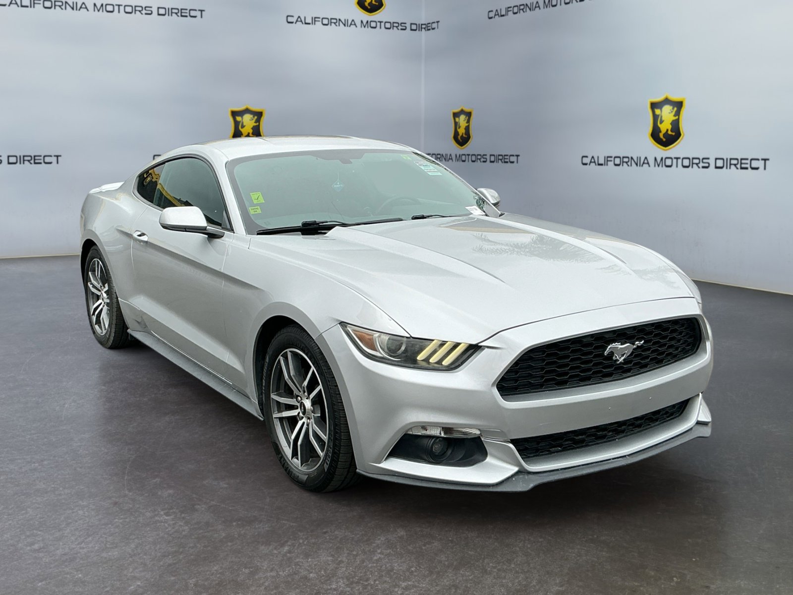 Used 2016 Ford Mustang Coupe image 7
