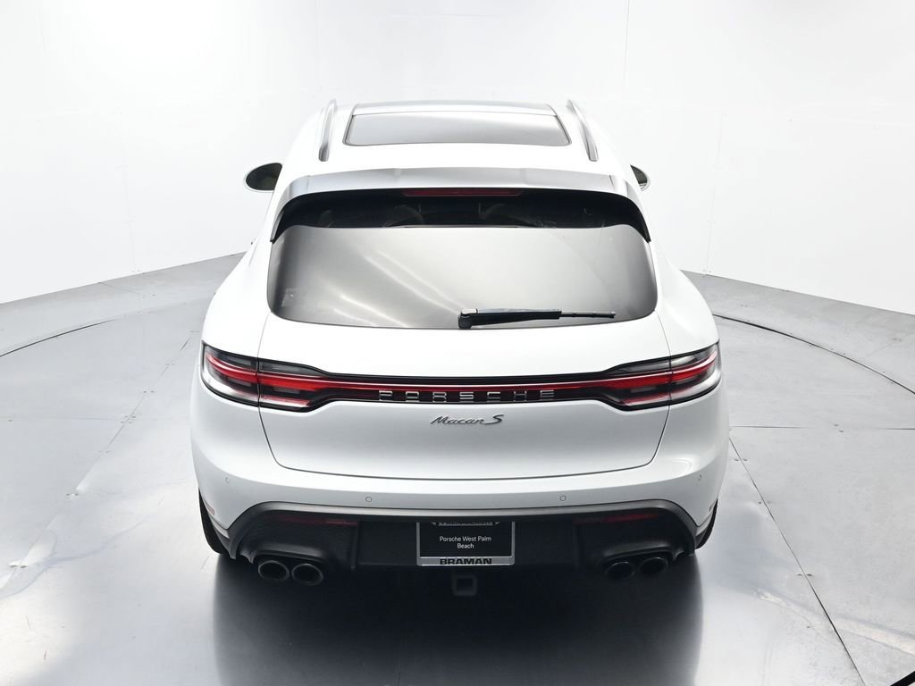 Certified 2024 Porsche Macan S AWD/4WD image 37