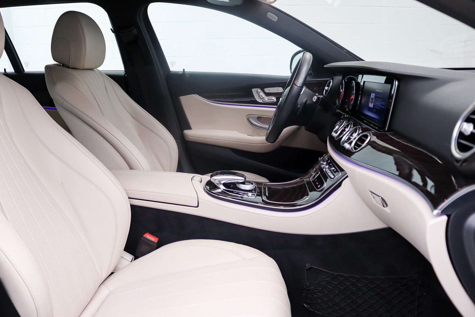 Used 2019 Mercedes-Benz E 450 4MATIC Wagon image 19