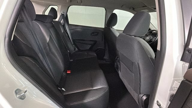 Used 2022 Nissan Rogue S FWD image 30