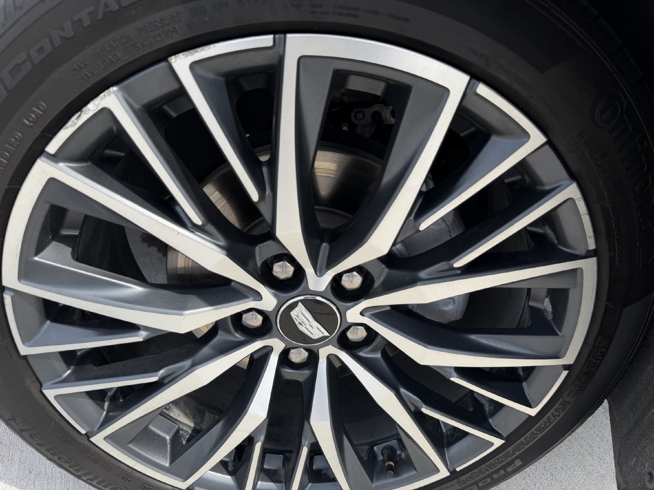 Used 2024 Cadillac XT4 Sport FWD image 9