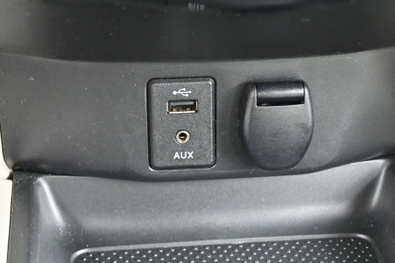 Used 2017 Nissan Rogue Sport SV FWD image 24