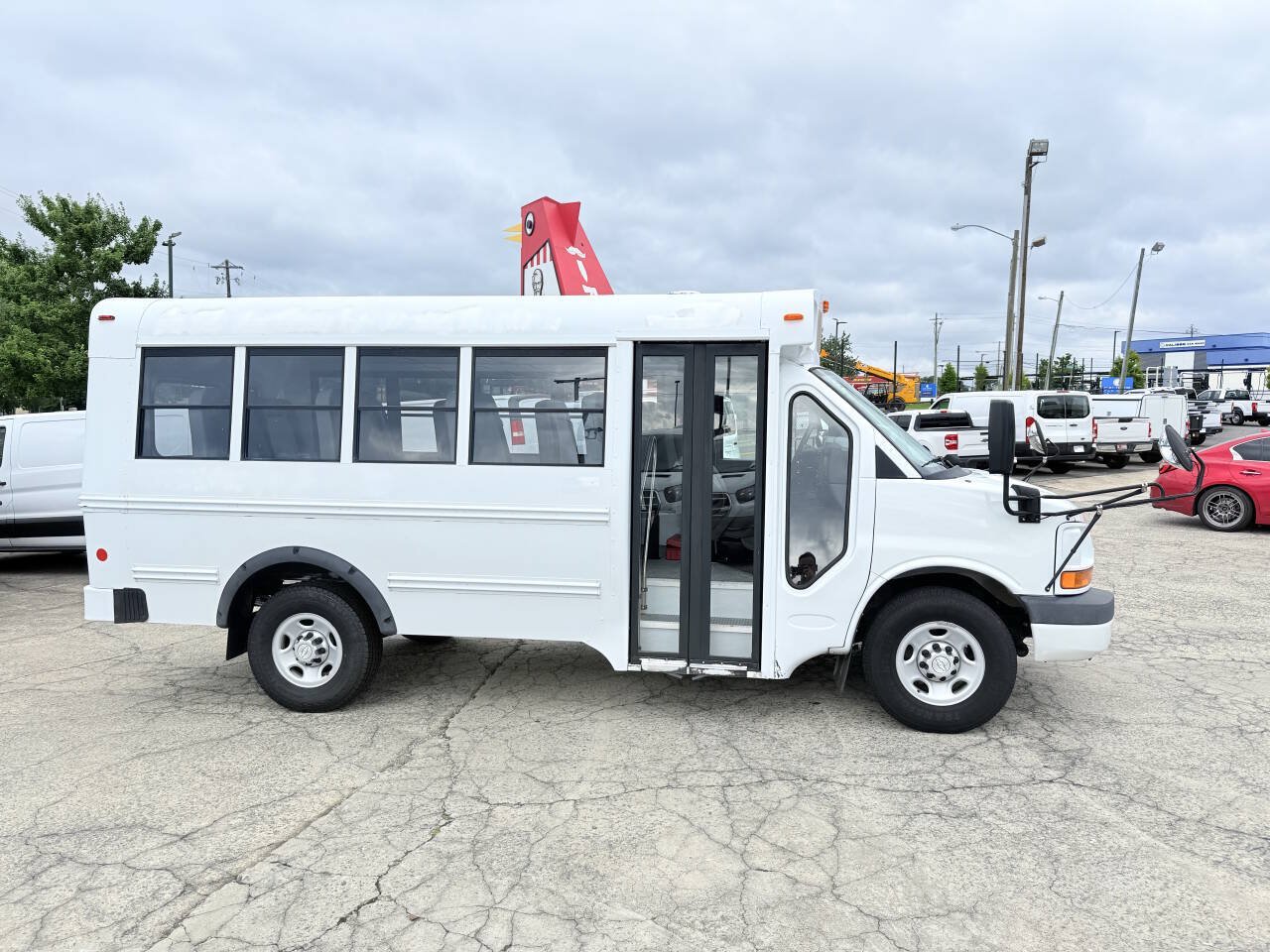 Used 2014 Chevrolet Express 3500 w/ School Bus Package RWD image 2