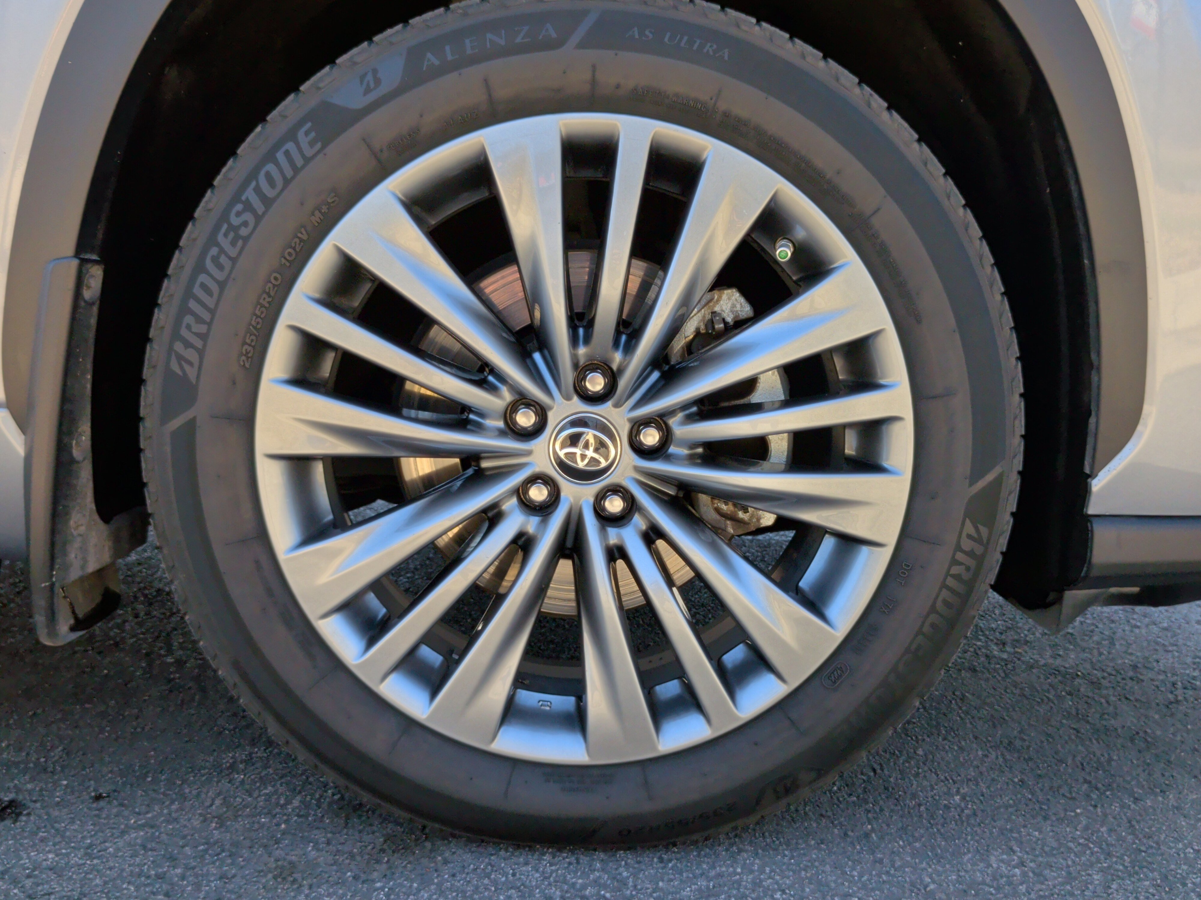 Used 2021 Toyota Highlander Platinum image 13