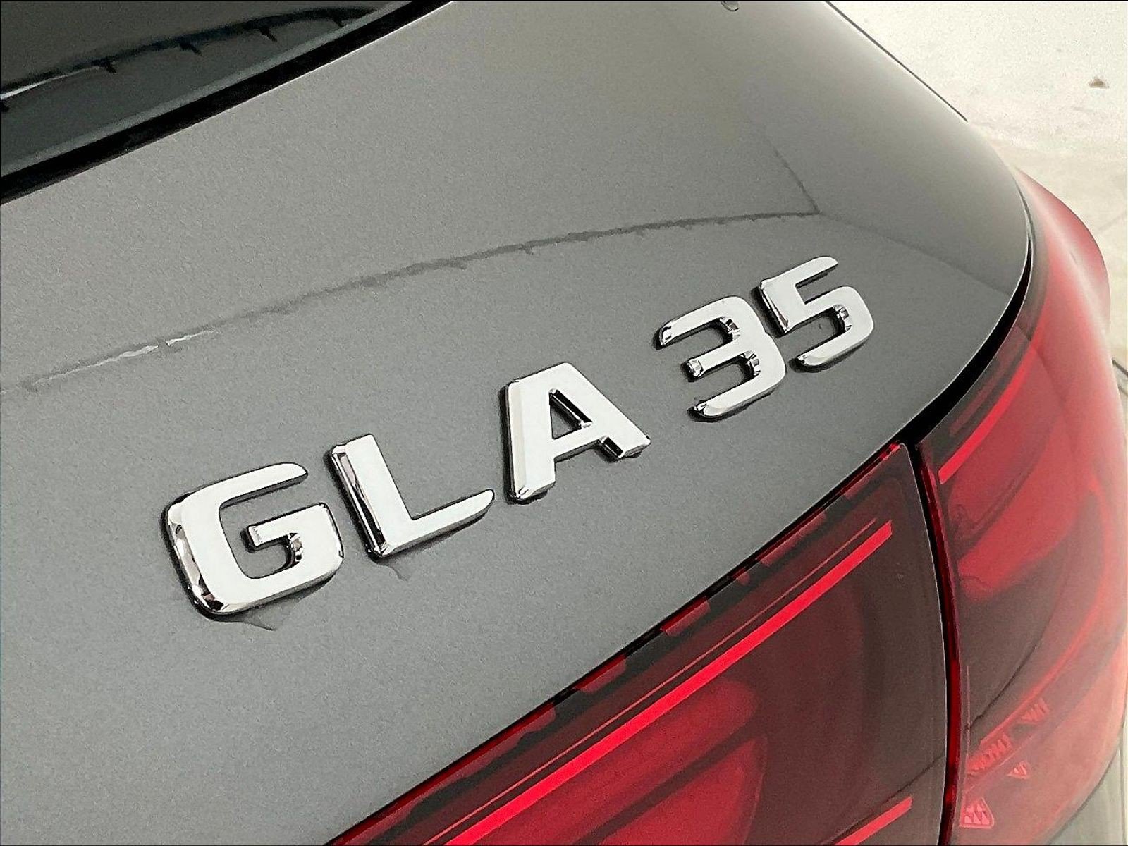 New 2026 Mercedes-Benz GLA 35 AMG 4MATIC image 13