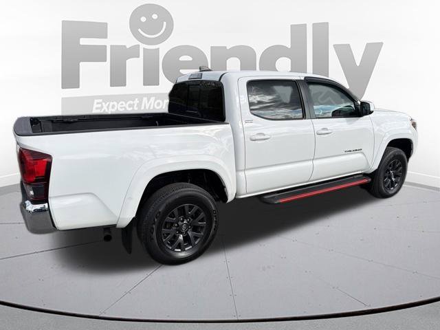 Used 2023 Toyota Tacoma SR5 AWD/4WD image 8