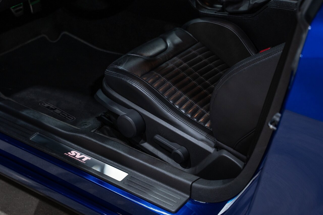 Used 2013 Ford Mustang Shelby GT500 RWD image 23