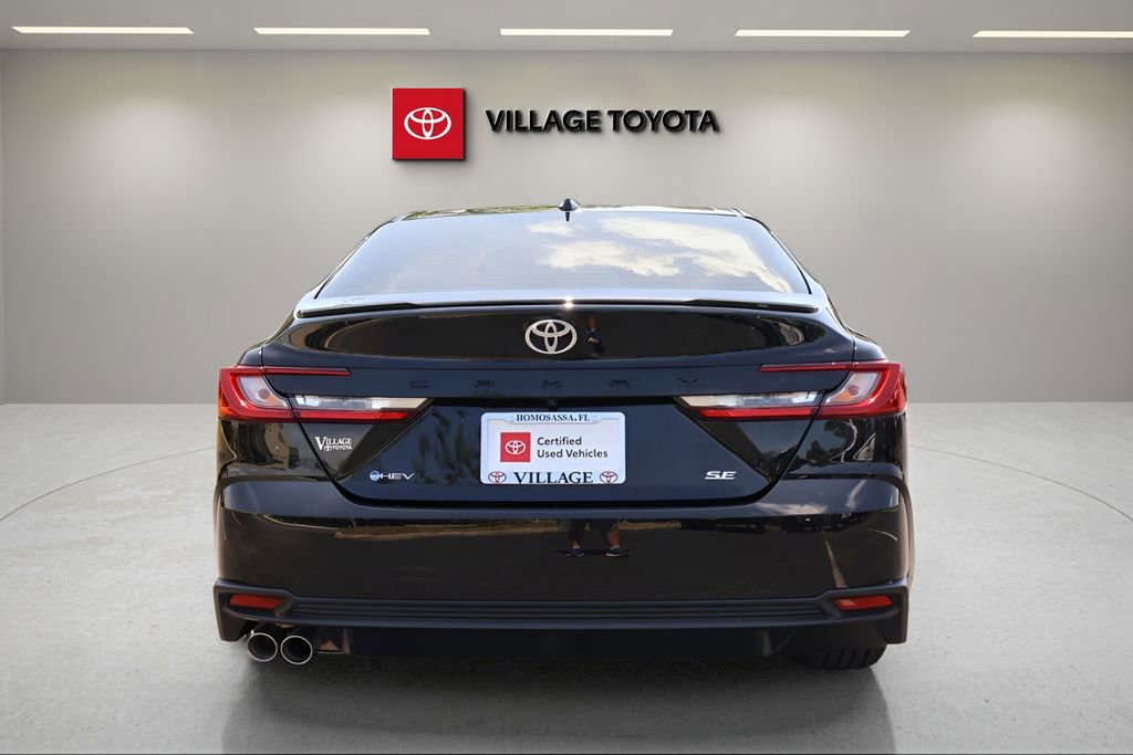Used 2026 Toyota Camry SE FWD image 4