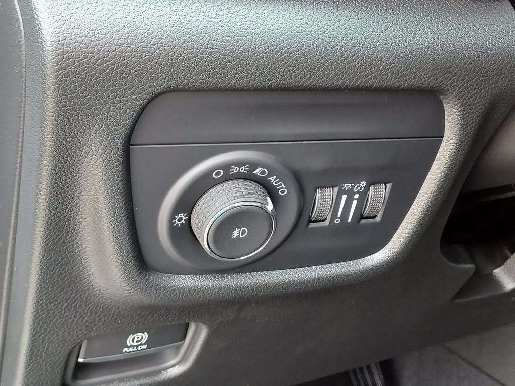 New 2026 Jeep Grand Cherokee Limited AWD/4WD image 10