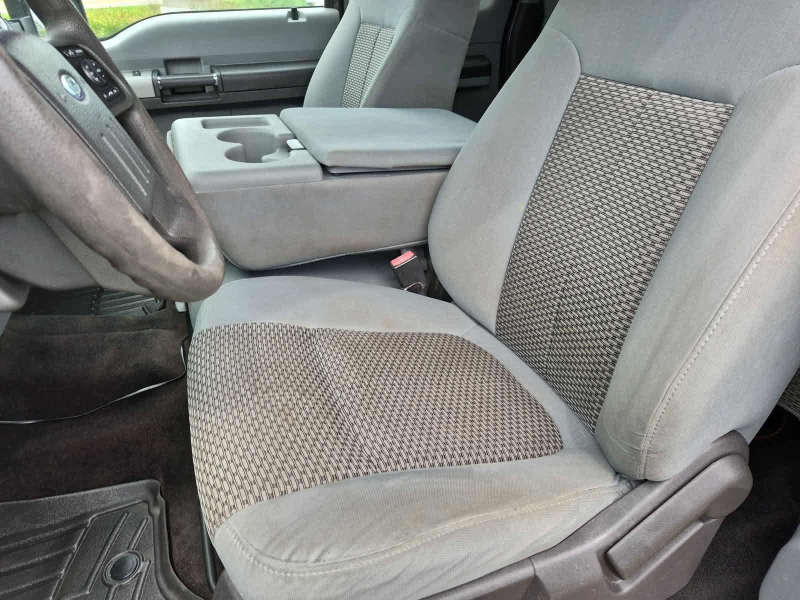 Used 2015 Ford F250 XLT w/ Snow Plow Prep Package AWD/4WD image 16