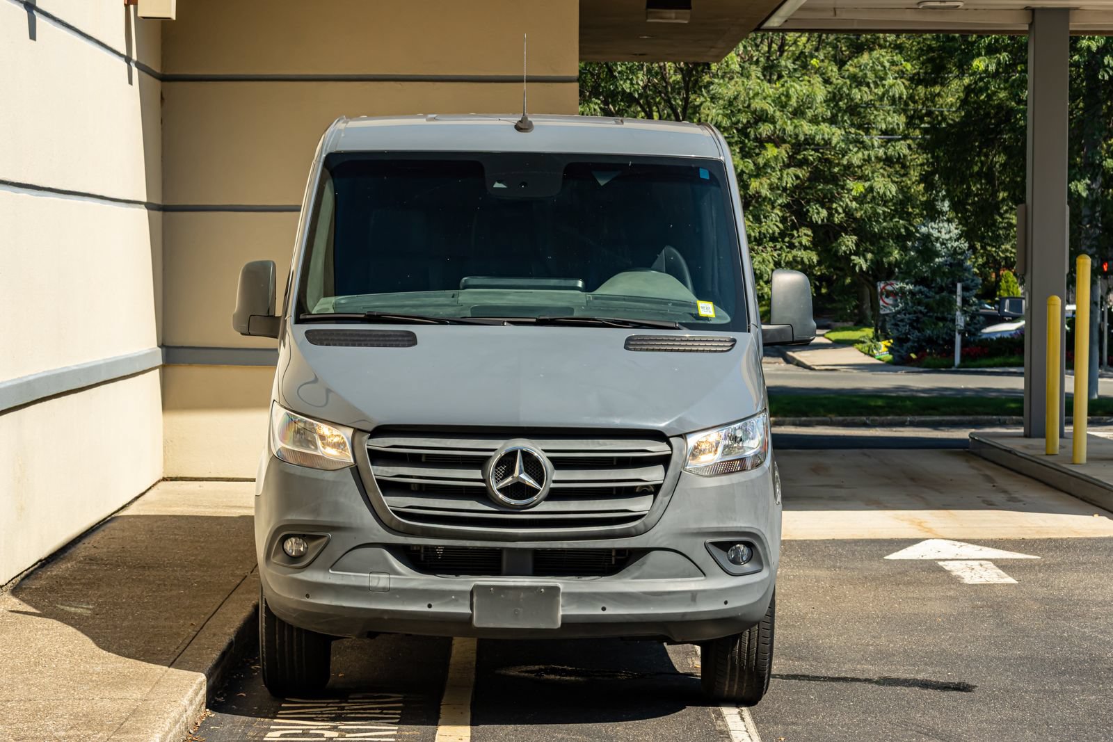 Used 2021 Mercedes-Benz Sprinter 2500 image 3