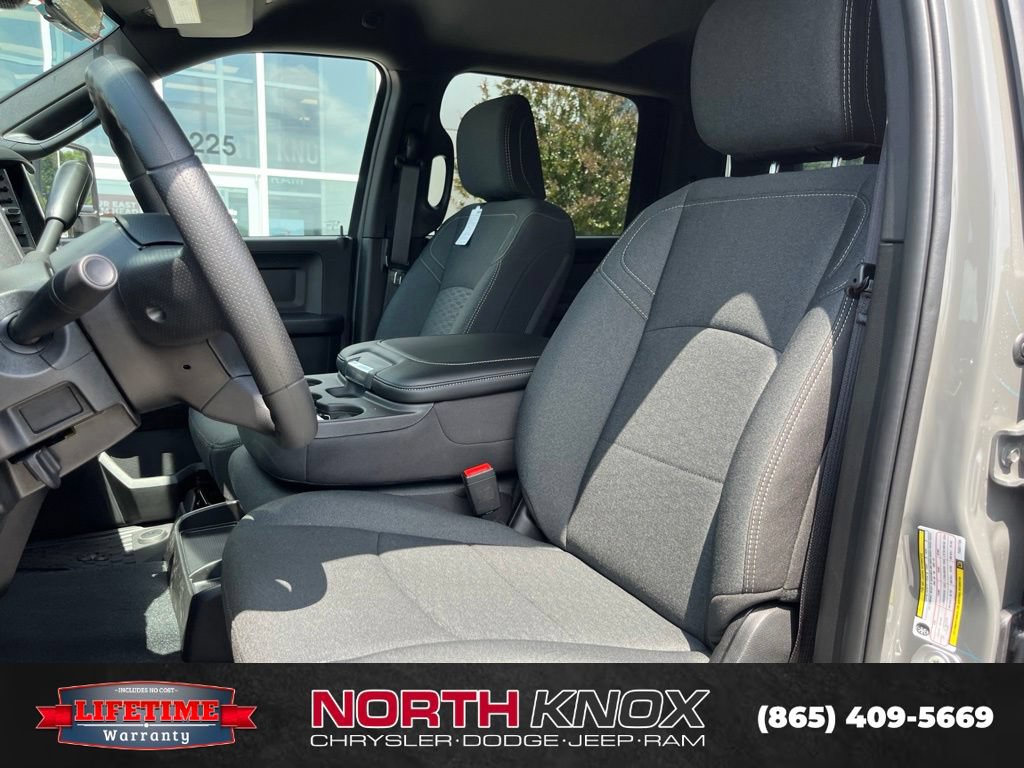 New 2026 RAM 2500 Warlock AWD/4WD image 4