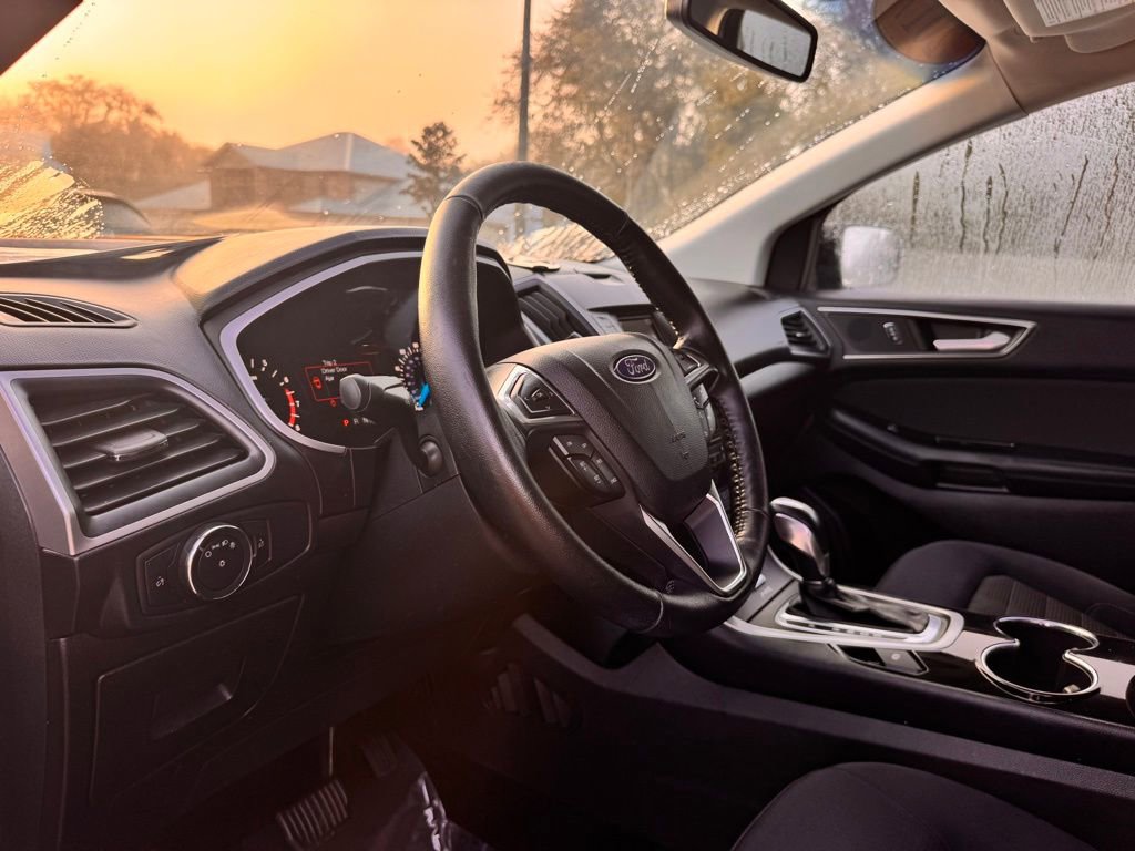 Used 2017 Ford Edge SEL w/ Class II Trailer Tow Package image 37