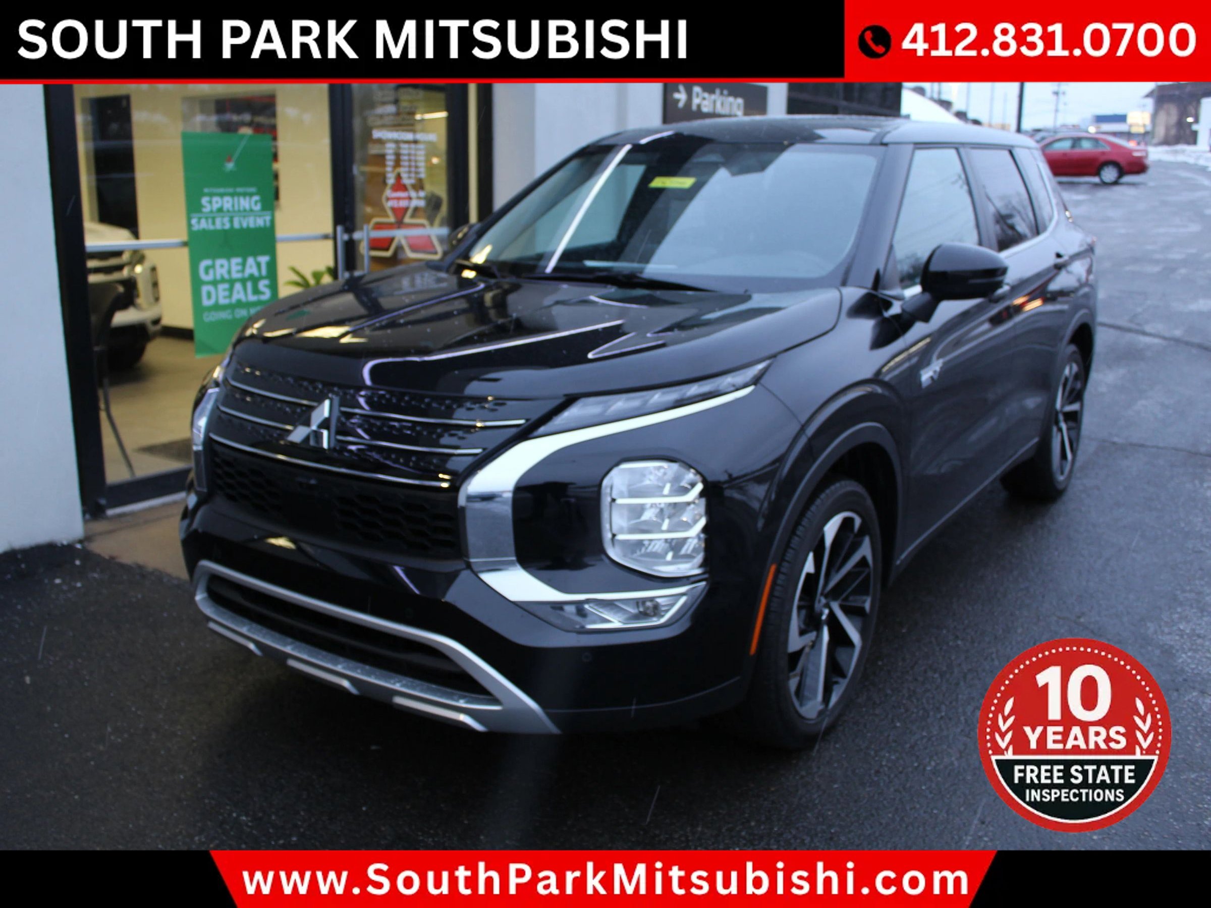 Used 2025 Mitsubishi Outlander SE image 3