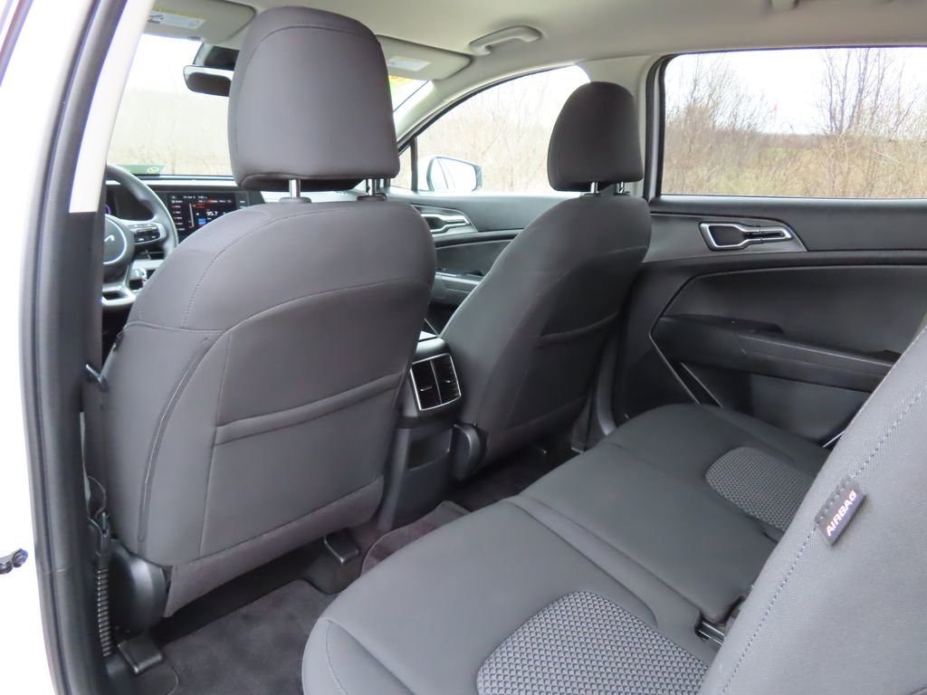 Certified 2025 Kia Sportage LX image 23