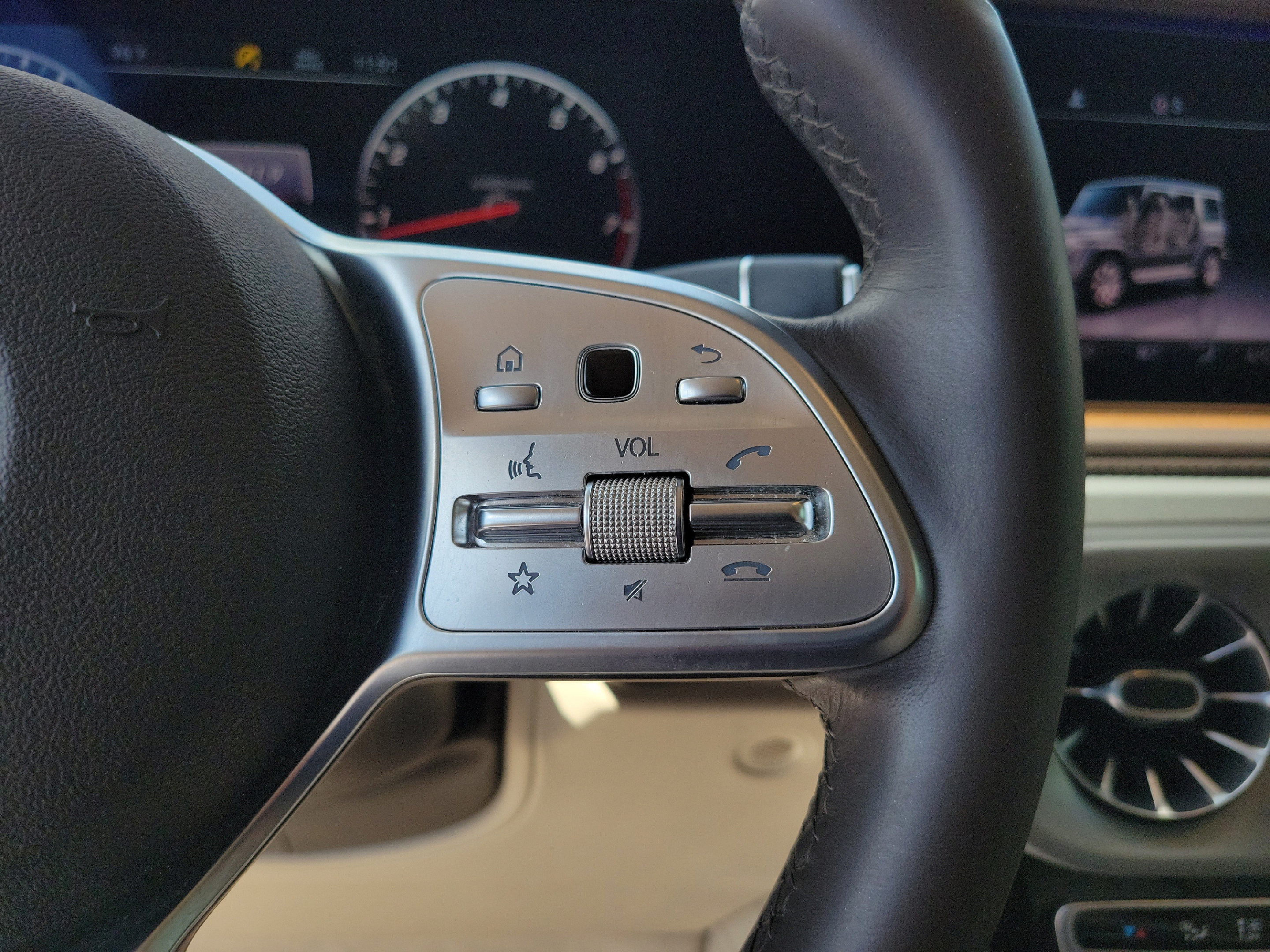 Certified 2021 Mercedes-Benz G 550 image 24