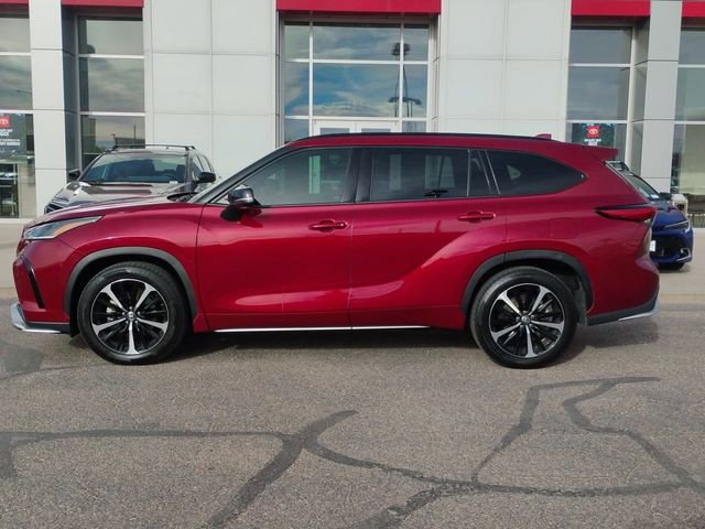 Used 2021 Toyota Highlander XSE image 8