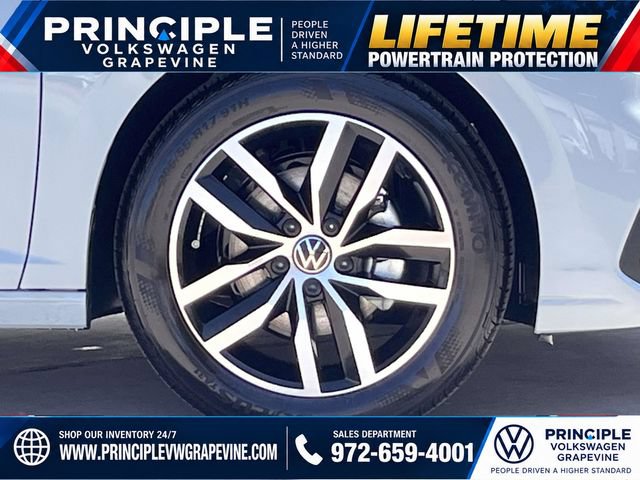 New 2027 Volkswagen Jetta SE FWD image 4