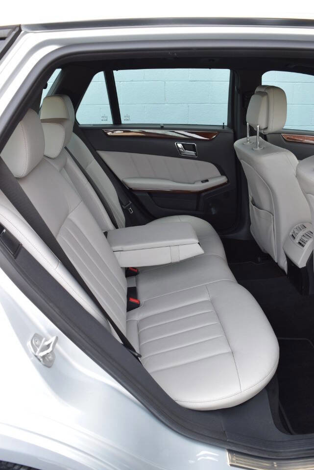 Used 2011 Mercedes-Benz E 350 4MATIC Wagon image 56