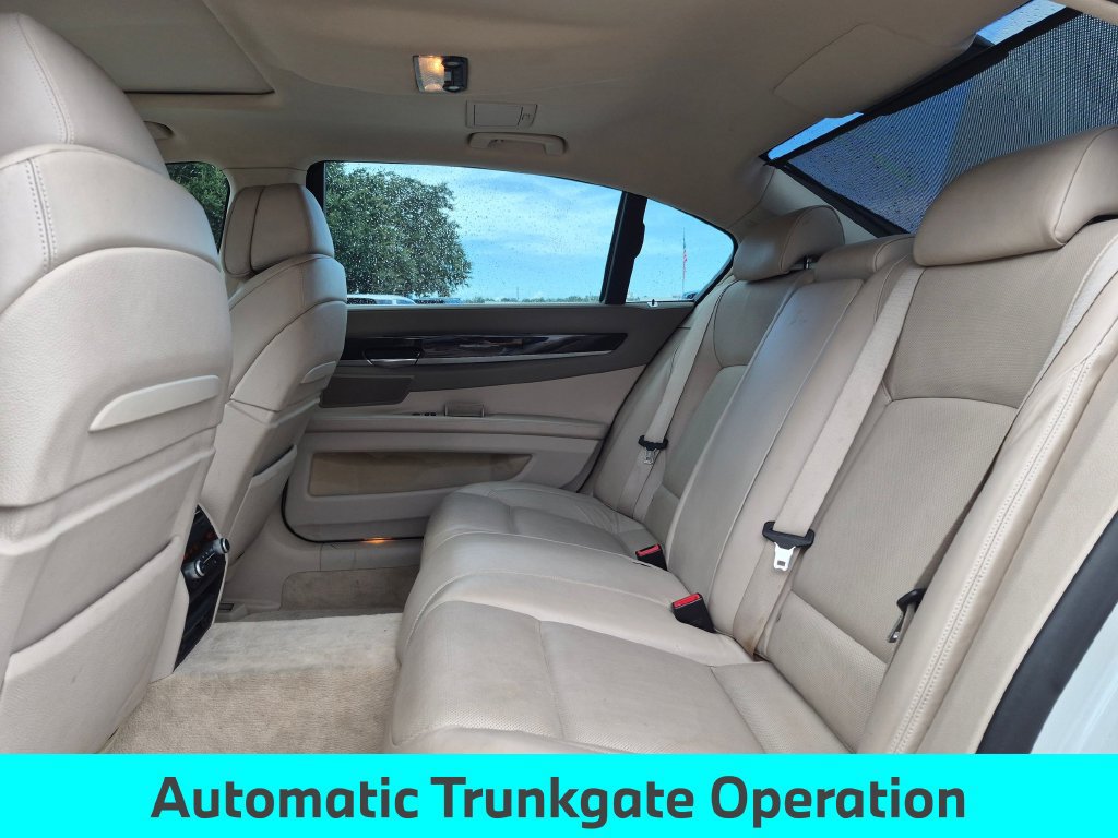 Used 2009 BMW 750Li RWD image 28