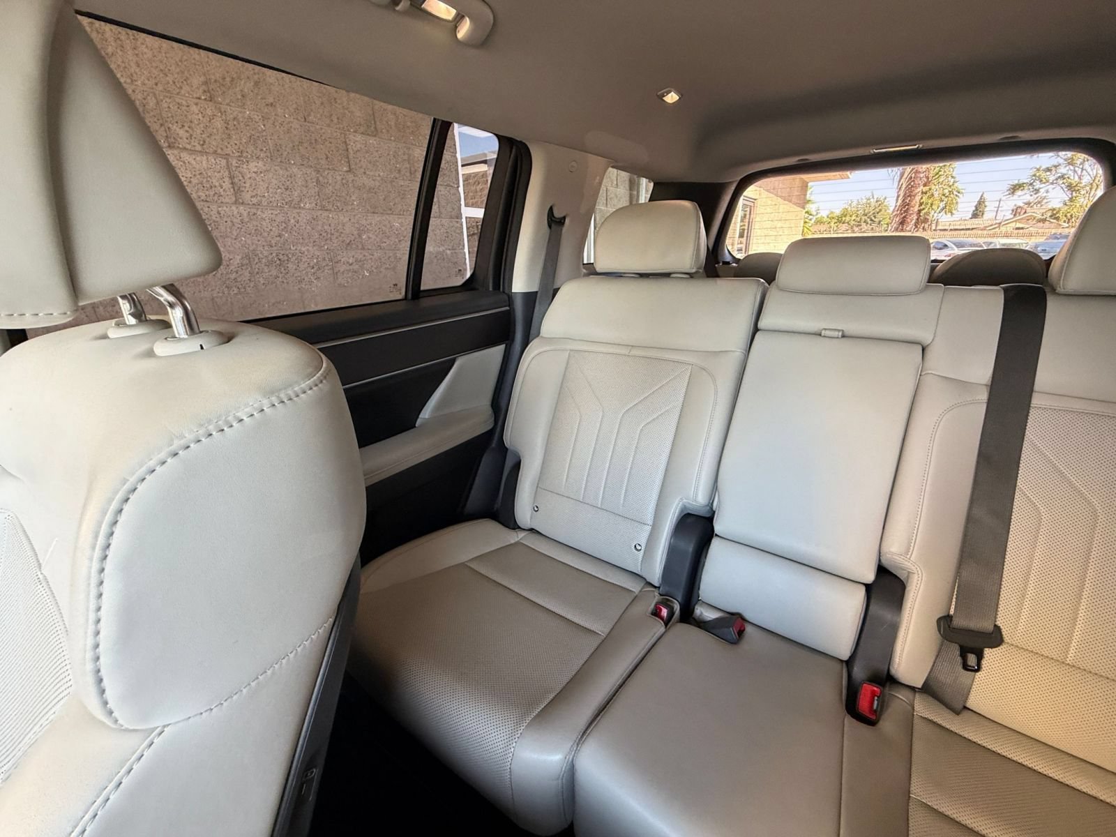 Used 2024 Hyundai Santa Fe SEL AWD/4WD image 36