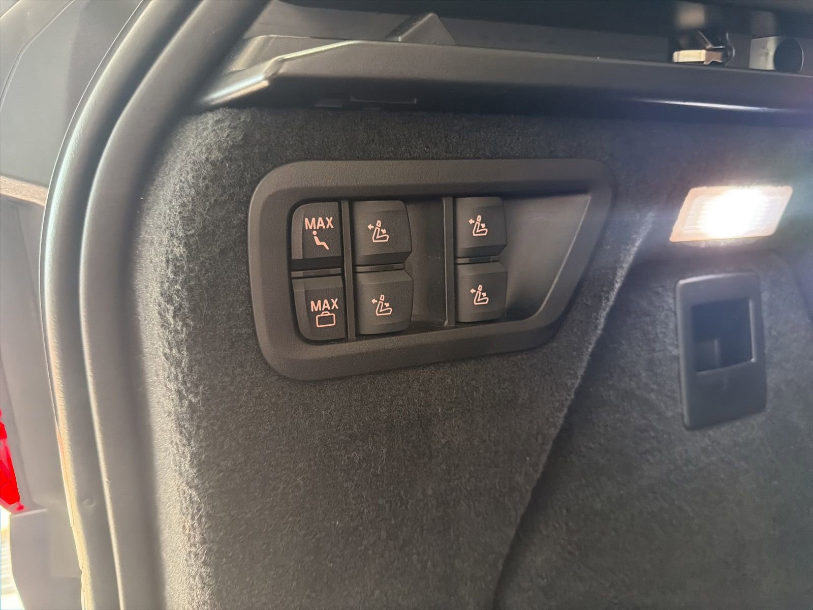 Certified 2022 BMW X7 xDrive40i w/ Premium Package image 16